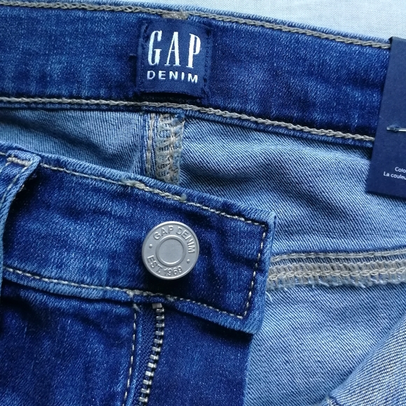 GAP Favourite Jegging Blue Distressed Raw Hem Mid Rise 24 Petite NWT - Picture 4 of 13